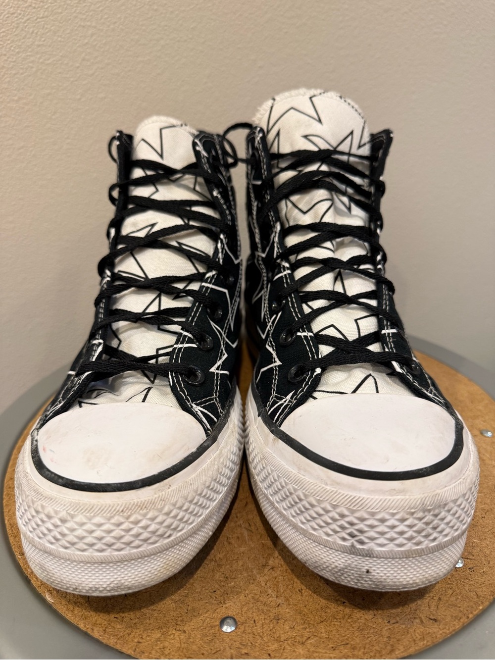 Billie Eilish x Converse Chuck Taylor All Star Custom High Tops - Picture 2 of 8